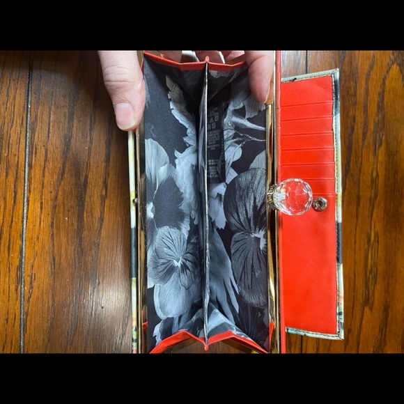 Ted Baker Womens Black Brembo Opulent Bloom Print Matinee wallet clutch London - Picture 9 of 12